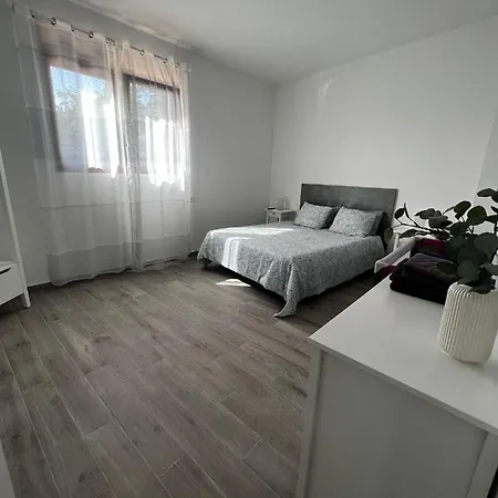 El Puente Home-ii 8,1kms Airport *