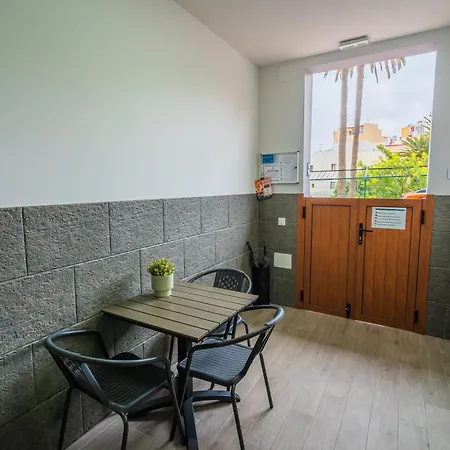 El Puente Home-ii 8,1kms Airport Apartment *