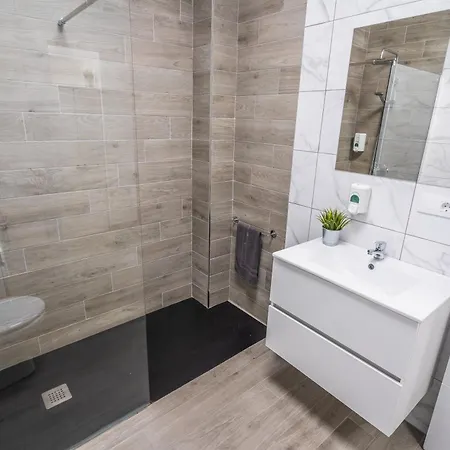 Apartment El Puente Home-ii 8,1kms Airport